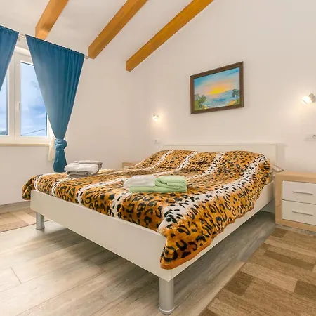 Spacious Holiday Nina Дом отдыха Sivati